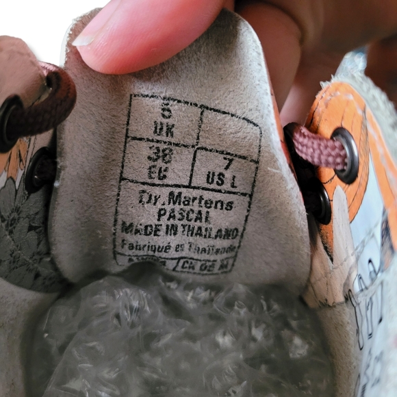 Dr. Martens RARE Pascal Botanic Floral Sand Print 8 Eyelet Lace Up Combat Boot - Picture 10 of 10